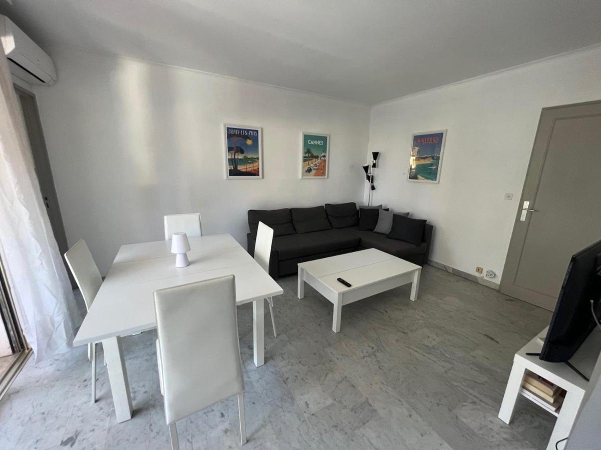 Seafront - Beautiful Flat With Aircon And Comfortable Loggia Vallauris Esterno foto